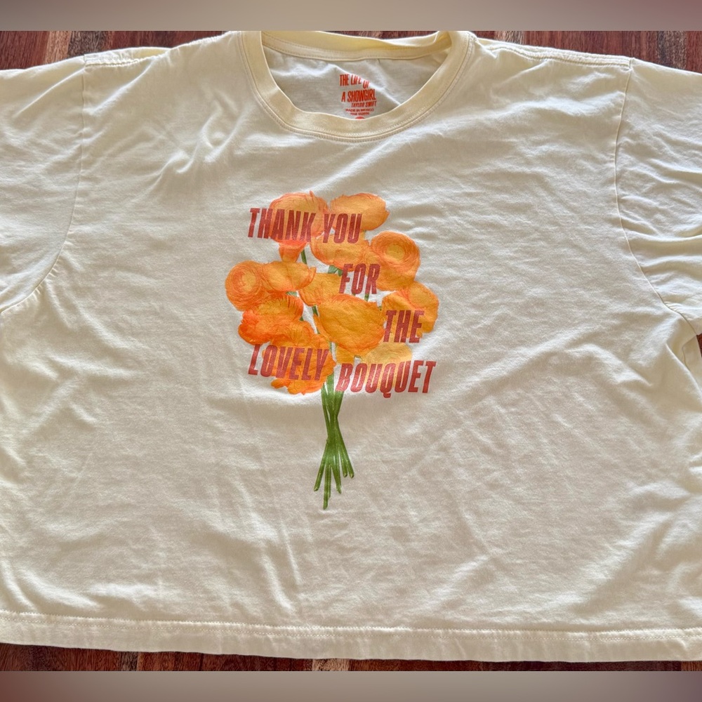 Taylor Swift ‘Life of a Showgirl’ Floral Bouquet Tee 2XL Oversized Cream Yellow”